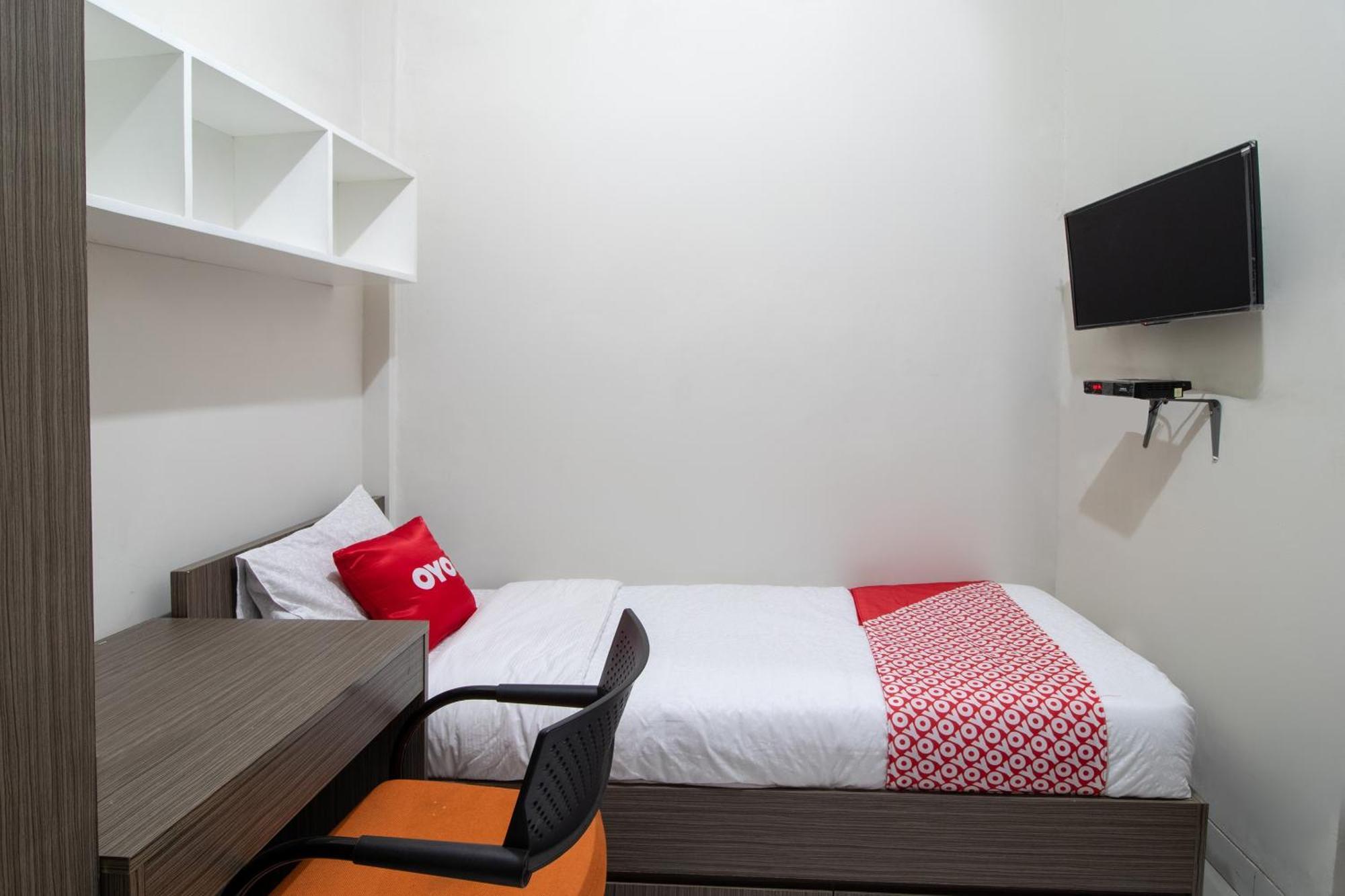 Oyo 3253 Sofia Residence Telukjambe ภายนอก รูปภาพ